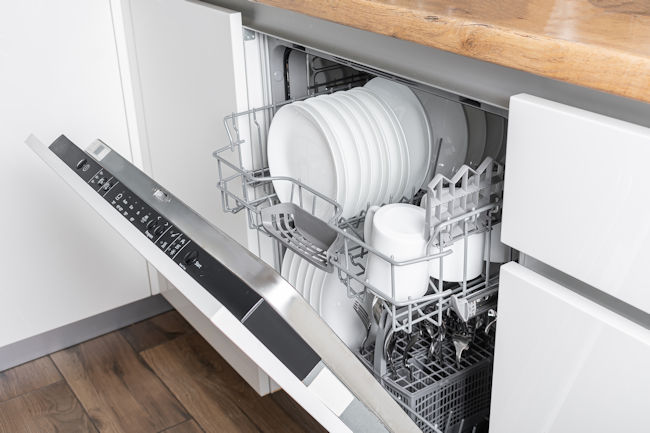 Recognizing dishwasher repair signs will allow you to quickly find a solution for your appliance in Louisville, KY, no matter if it is a simple fix or full replacement. 